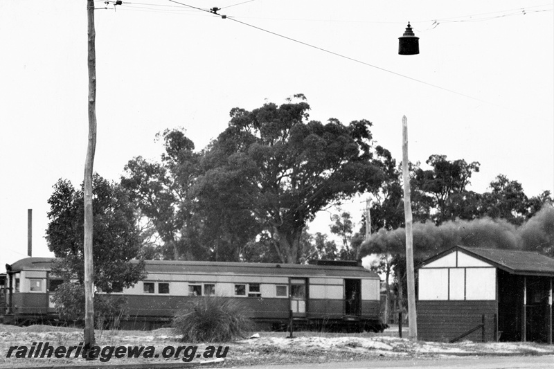 P15814
ASA class 445 steam railcar, tram stop shelter, Welshpool, SWR line.
