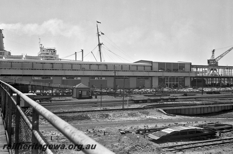 P15843
Turntable, shunters cabin, Fremantle Yard, elevated view from the footbridge, the liner Himalaya at 