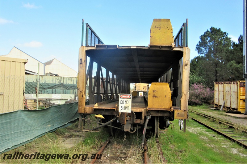 P16195
Great Southern Rail car transporter AMPZ class 238, parked on the track passing through the Rail Transport Museum awaiting servicing at UGL, end view
