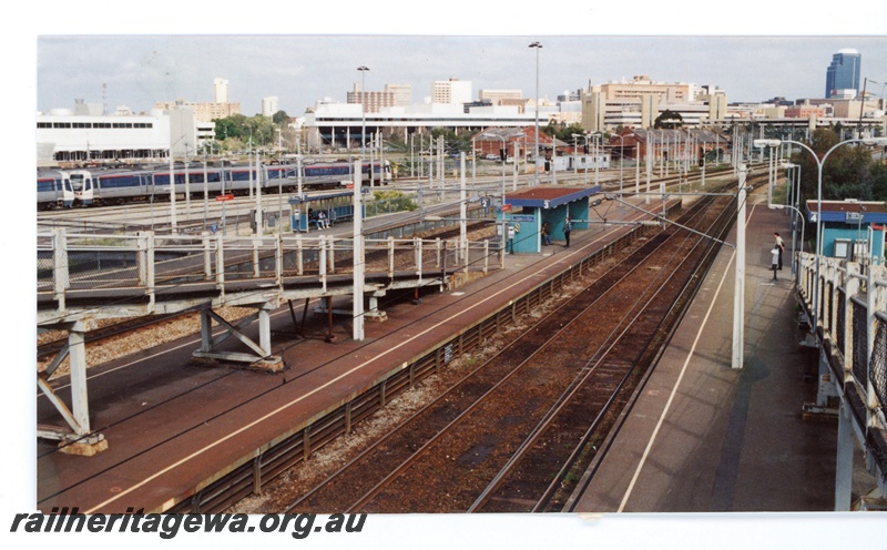 P16282
An overhead view of the western end of Claisebrook train station prior to the major changes as part of the Perth electrification project.
