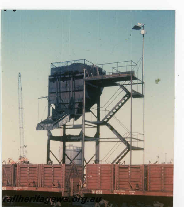 P16317
M class wagons including M class 1556, coaling stage, coal shute, lamp, crane, temporary steam depot, East Perth, ER line
