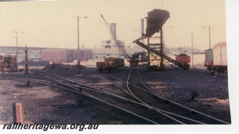 P16318
Wagons, van, coaling stage, coal shute, crane, points, sidings, temporary steam depot, East Perth, ER line
