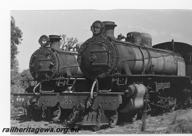 P16404
U class 659, U class 653, front and side view
