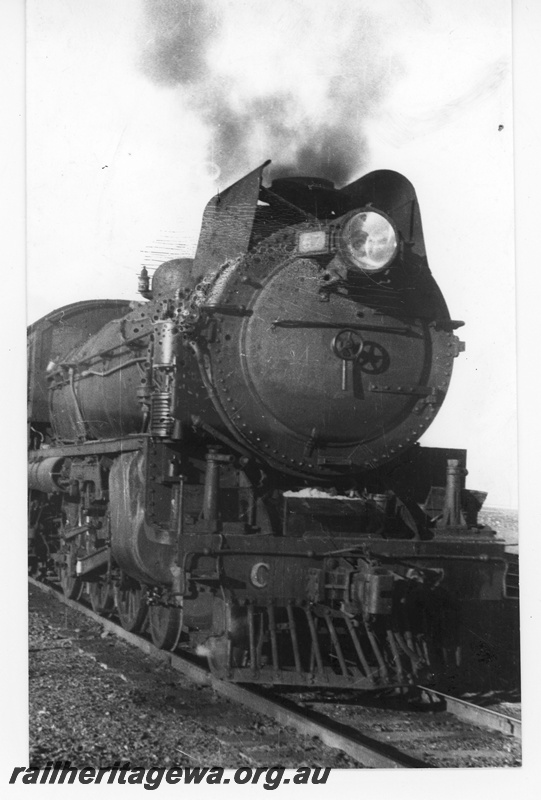 P16458
Commonwealth Railways (CR) C class 67,TAR line, side and front view
