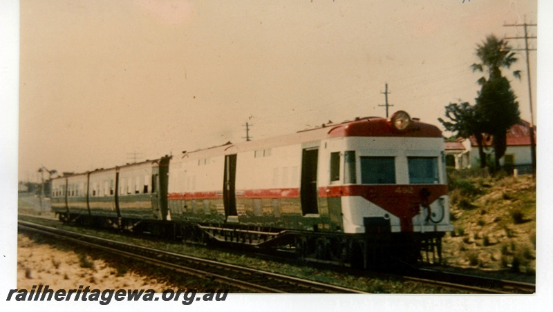 P16480
ADF class railcar 492, with trailing cars, Victoria Park, SWR line, side and front view
