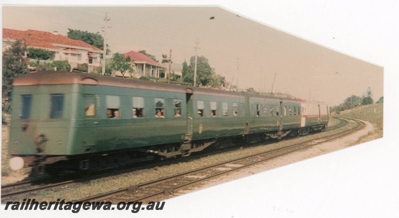 P16487
ADF class railcar, ADU class trailers, Victoria Park, SWR line, rear and side view
