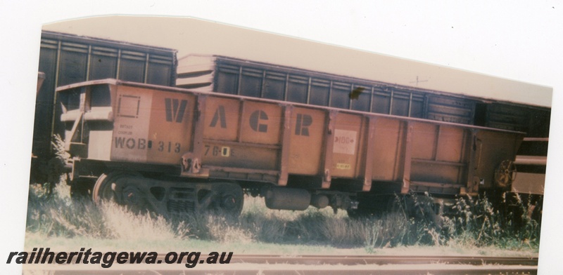 P16491
WOB class 31376 wagon, end and side view
