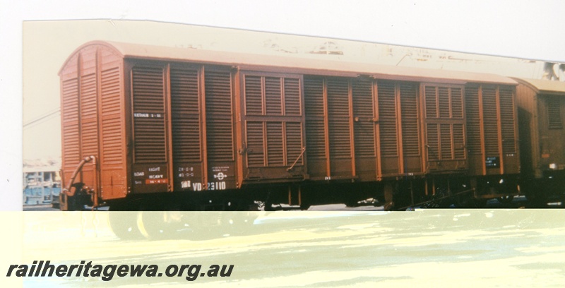 P16492
VD class 23110 louvre wagon, end and side view
