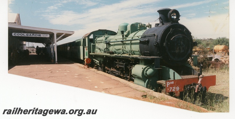 P16501
PMR class 729, platform, canopy, station sign, preserved at Coolgardie rail museum, side and front view
