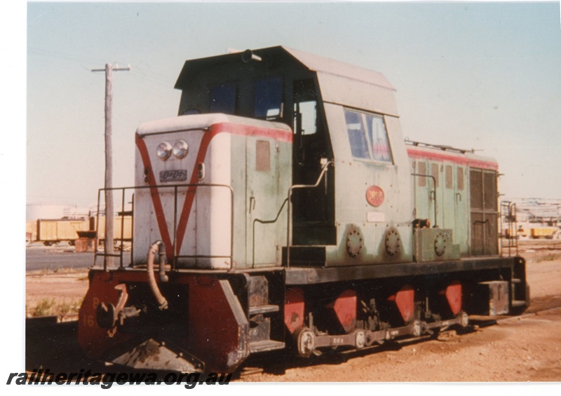 P16537
B class 1602, in green livery with red stripe and white ends, end and side view
