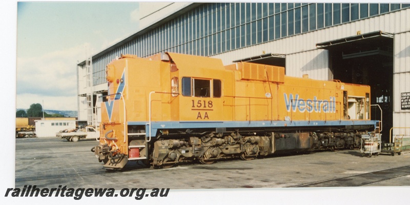 P16543
AA class 1518, diesel shed, Forrestfield loco depot, end and side view
