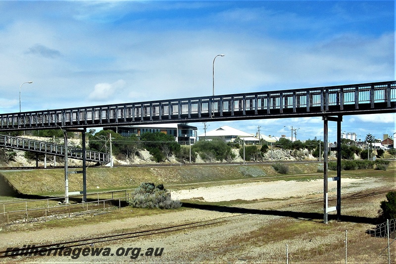 P16618
Pedestrian overpass, site of former yardmaster's office, Leighton, ER line
