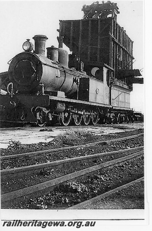 P16725
OA class, coaling tower, Brunswick Junction, SWR line, front and side view
