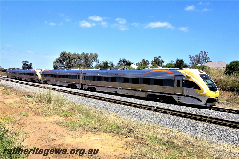 P16777
Prospector, four car set, heading northwards through Hazelmere
