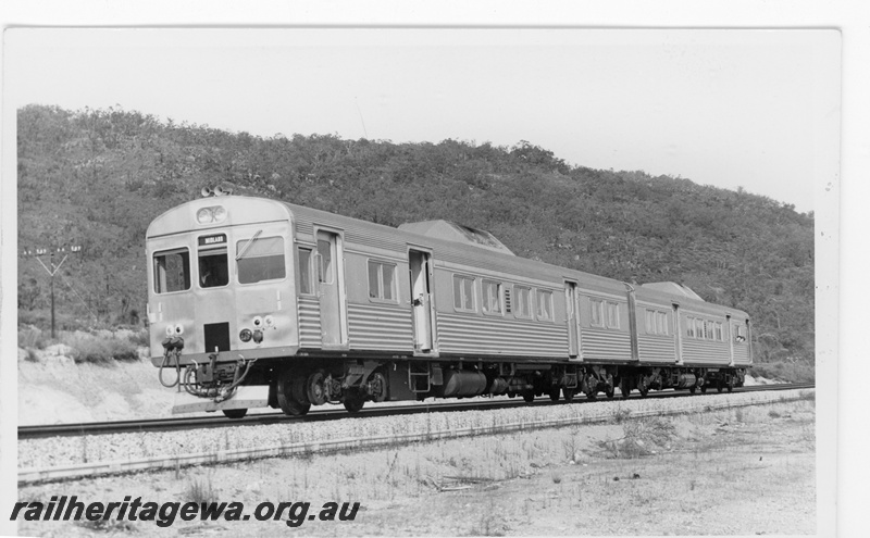 P16930
ADK class railcars near Jumperkine. ARHS outing to Wundowie. ER line
