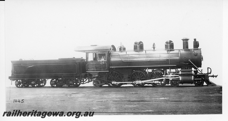 P16964
C class loco, side view, similar to T1634
