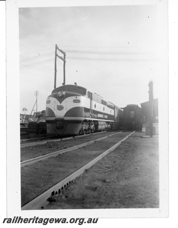 P16967
Commonwealth Railways (CR) GM1 class 2, rake of passenger cars, platform, Kalgoorlie, TAR line
