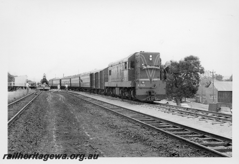 P17020
A class 1501 heading the 