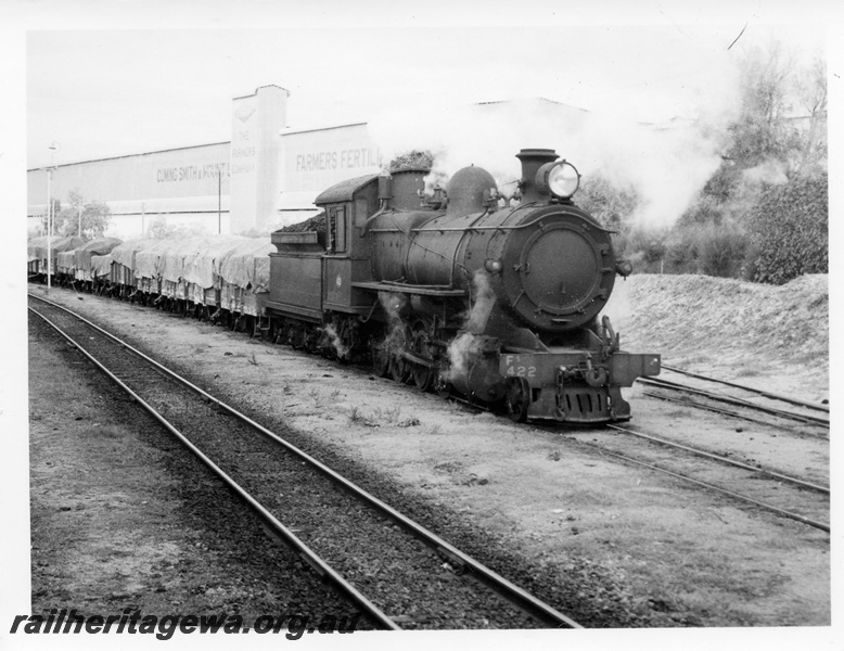 P17290
FS class 422 steam locomotive on goods train, side and front view, Picton, SWR line.
