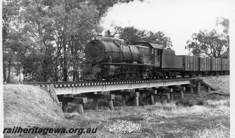 P17409
S class 545, on No 103 goods train, crossing low bridge of wood and steel, between Williams and Geeralying, BN line
