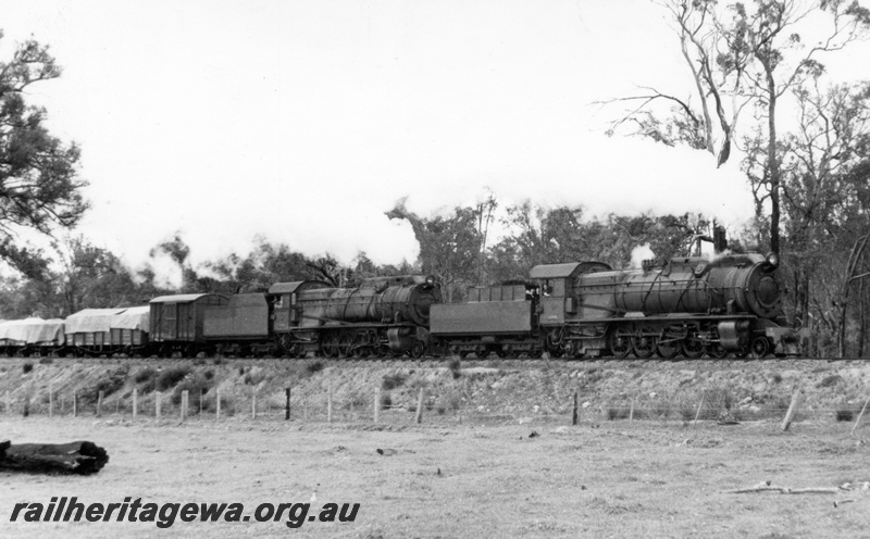 P17420
S class 548, S class 542, double heading No 104 goods train from Narrogin to Collie, BN line
