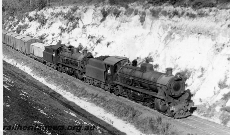 P17436
W class 902, W class 936, double heading No 346 goods train, Mullalyup Cutting, PP line
