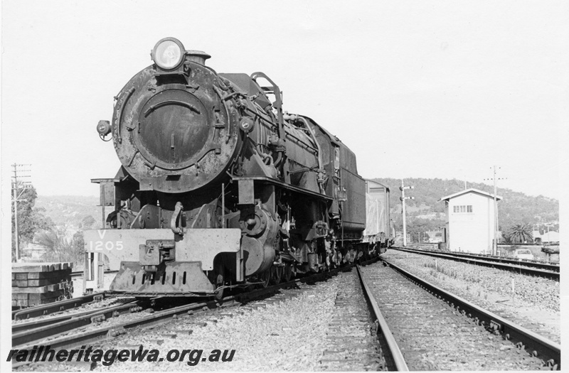 P17521
V class 1205, on No 24 goods train, arriving Bellevue, bracket signal, signal box, ER line
