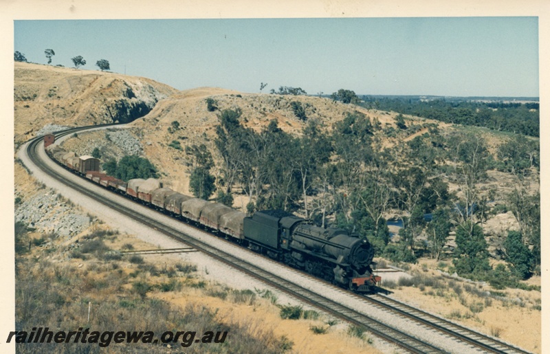 P17528
V class 1214, on York bound goods train, having emerged from cutting, between No 1 and No 2 cuttings, Avon Valley line 
