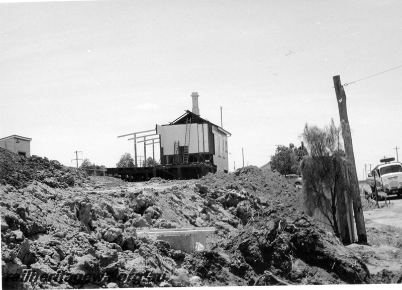 P17548
Demolition of station, building being dismantled, West Midland, ER line
