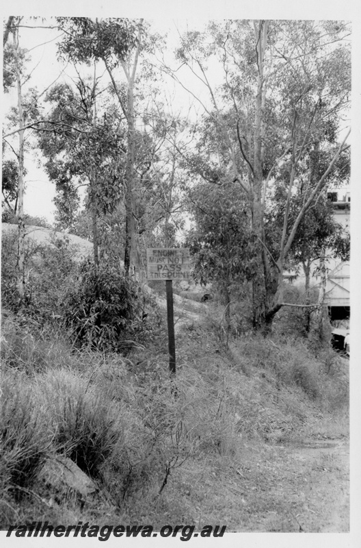 P17564
Terminus of Government Quarry, train loader, sign, Boya, M line.
