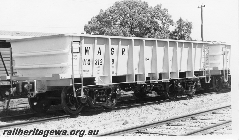 P17882
WO class 31299 standard gauge ore wagon at Midland Workshops shortly after construction was completed.
