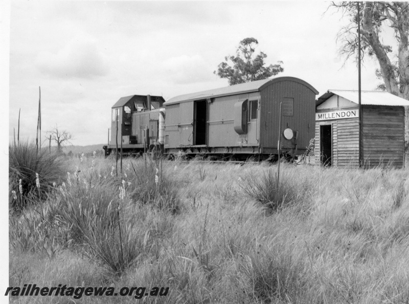 P17923
B class 1603, shunting brakevan, station building, Millendon, MR line, c1968
