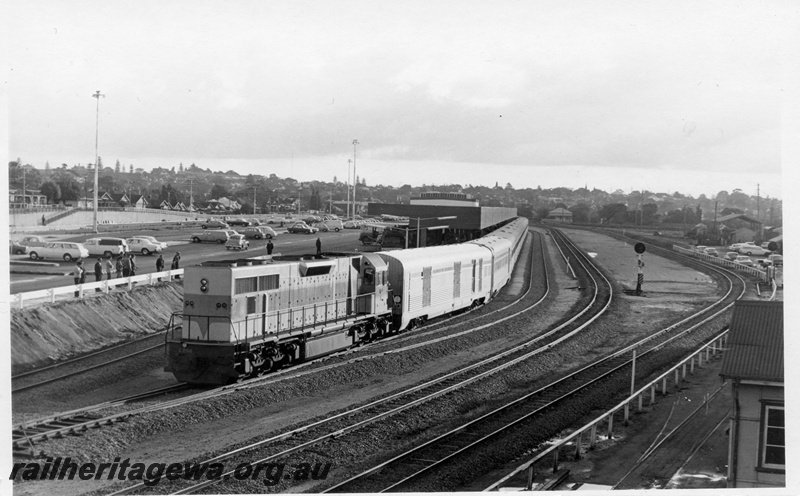 P18001
L class 268, on 1284 the 