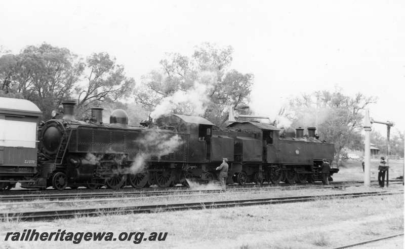 P18020
2 of 4 images of the ARHS Tour to Coolup, DM Class 587 and DD Class 592, double heading the tour train to Coolup, ZJ class 272, water column, Armadale, SWR line
