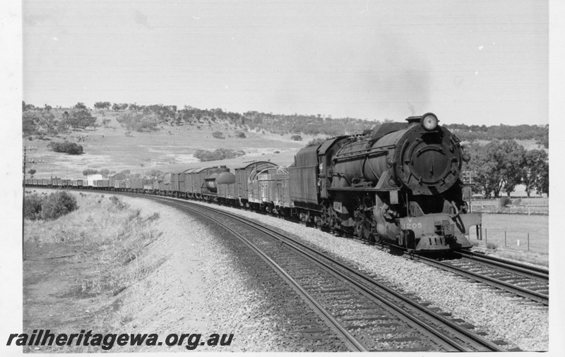 P18170
V class 1202, on York to Perth goods train No 24, up side of Windmill Cut, Avon Valley line
