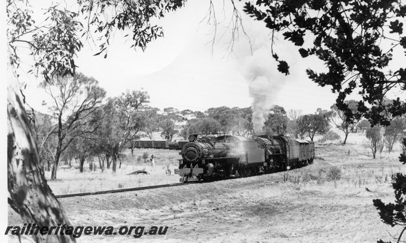 P18272
3 of 6 images of PM class 714 and V class 1223, double heading goods train No 12 from Narrogin to York via Brookton on GSR line, climbing Cuballing bank 
