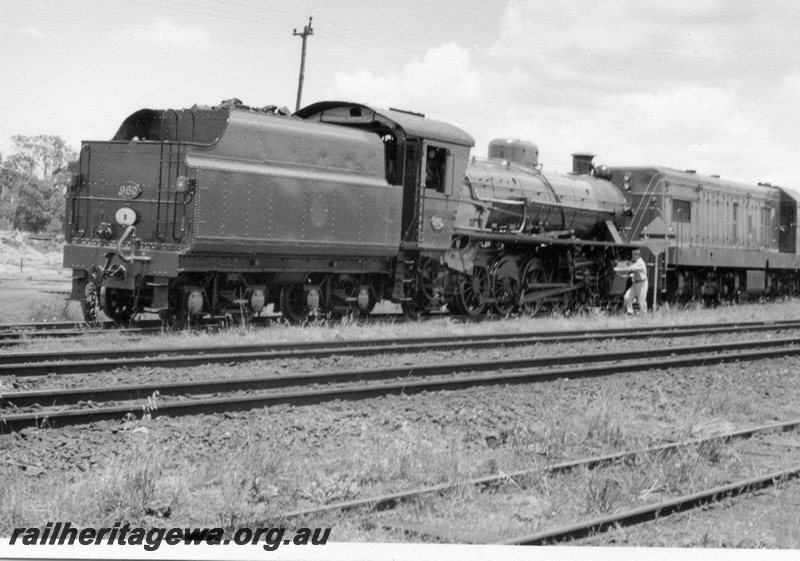 P18333
W class 960, A class 1502, Midland, ER line, rear and side view
