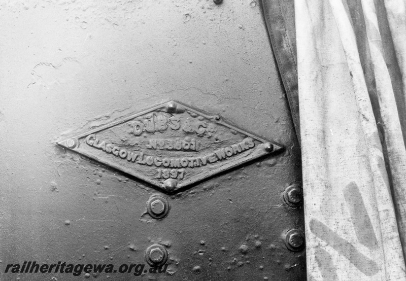 P18396
Makers plate, Dubs & Co No 3501, on G class 67 but from G class 117, close up view
