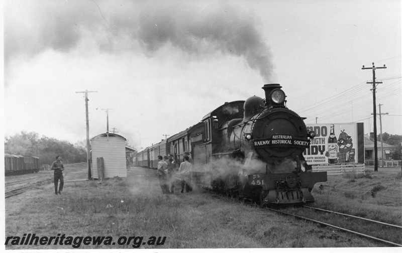 P18463
FS class 451, on ARHS tour train, staff cabin, station building, 