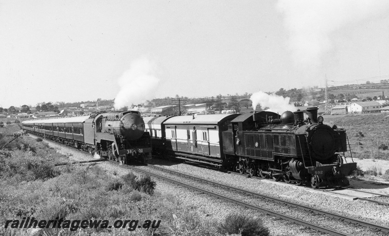 P18611
C class 3801 on standard gauge passenger cars, DD class 592 on narrow gauge passenger stock on adjacent track, Spearwood, side and front views
