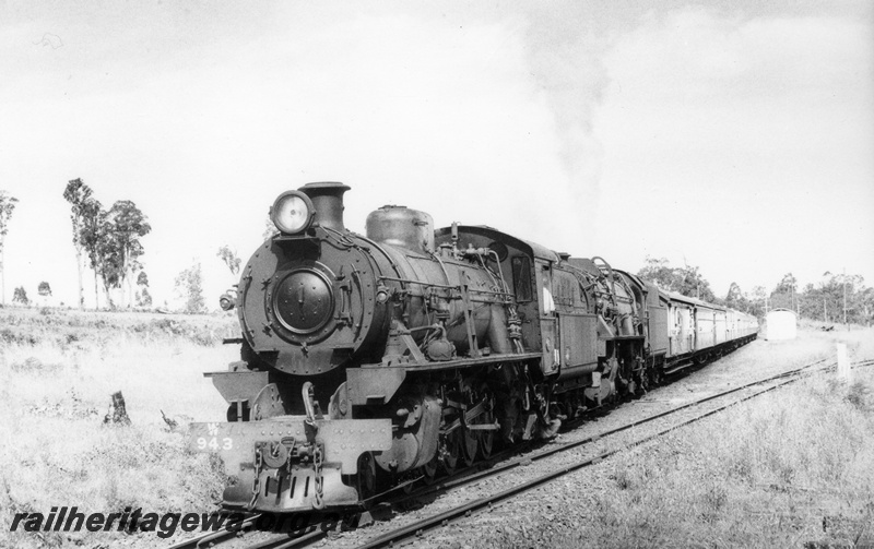 P18617
W class 943, V class 1217, on ARHS tour train, Moorhead, BN line
