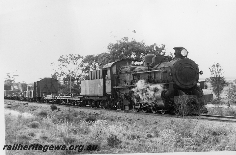 P18706
PR class 523, on York to Narrogin goods train, crossing culvert, water pipeline, GSR line
