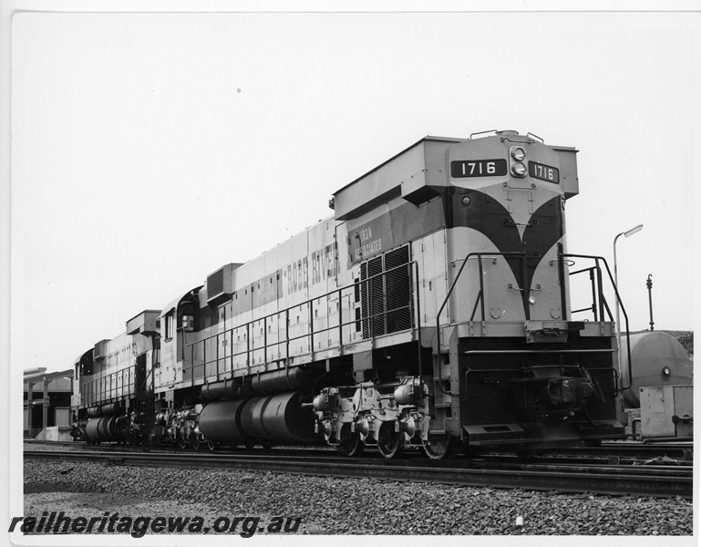 P18808
Cliffs Robe River (CRRIA) M636 class 1716 renumbered 9416 at Cape Lambert. Photo of long end of locomotive. 
