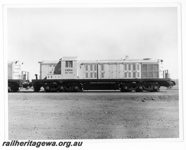 P18827
Cliffs Robe River (CRRIA) RSC-3 class 261.002 in original yellow livery at Cape Lambert. Renumbered 1705, 9405. Formally NSWGR 40 class 4002.
