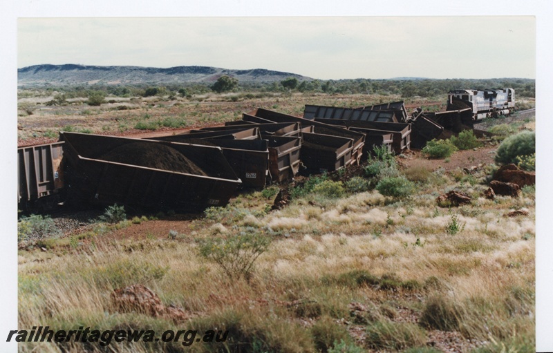 P18904
Mount Newman (MNM) loaded ore train derailment 
