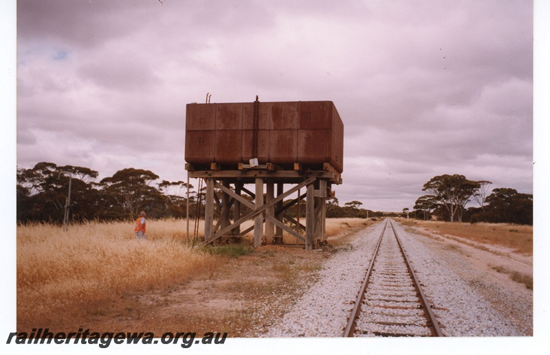 P18996
Water tower, Burngup. WLG line
