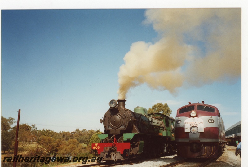 P19006
GM class 1 Federation Train and HVR W class 903 at Northam. EGR line.
