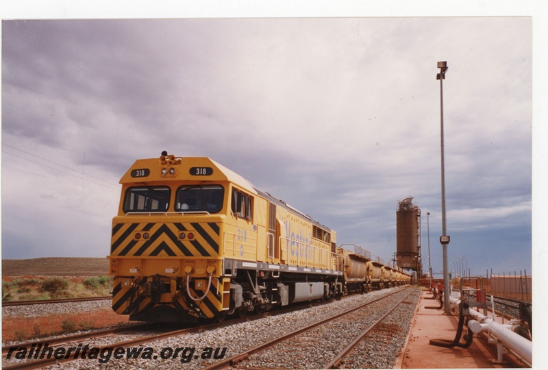 P19008
Q class 318 (reclassified Q class 4018) loading nickel concentrate at Malcolm. KL line.
