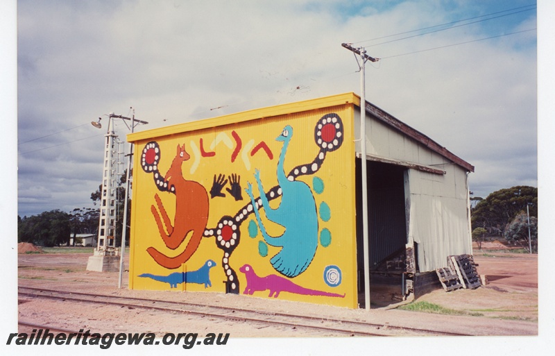 P19071
Quairading good shed showing mural. YB line. 
