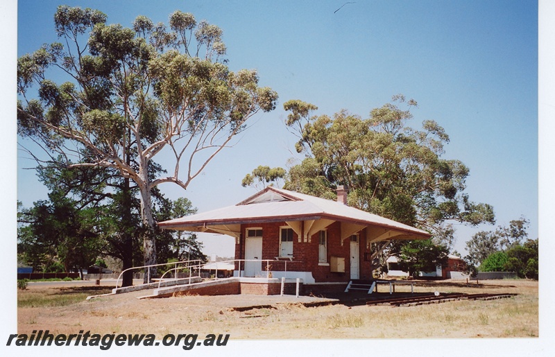 P19099
Darkan Railway Station. BN line.
